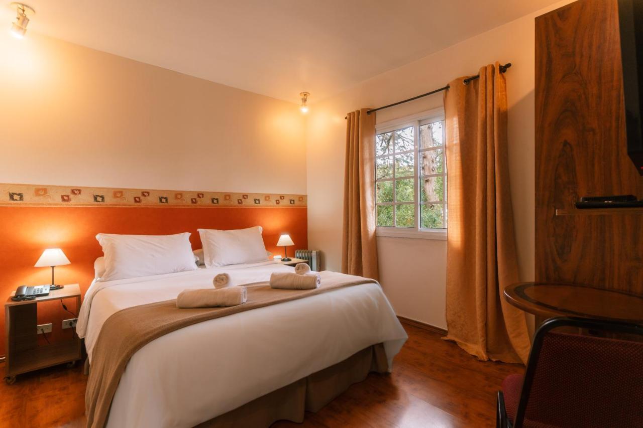 Pousada La Toscana Campos do Jordão エクステリア 写真